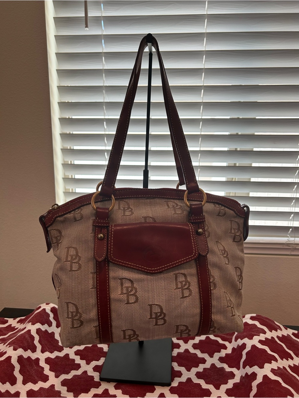 Dooney & Bourke Canvas Florentine Jacquard shoulder bag. Beige & Reddish Brown.